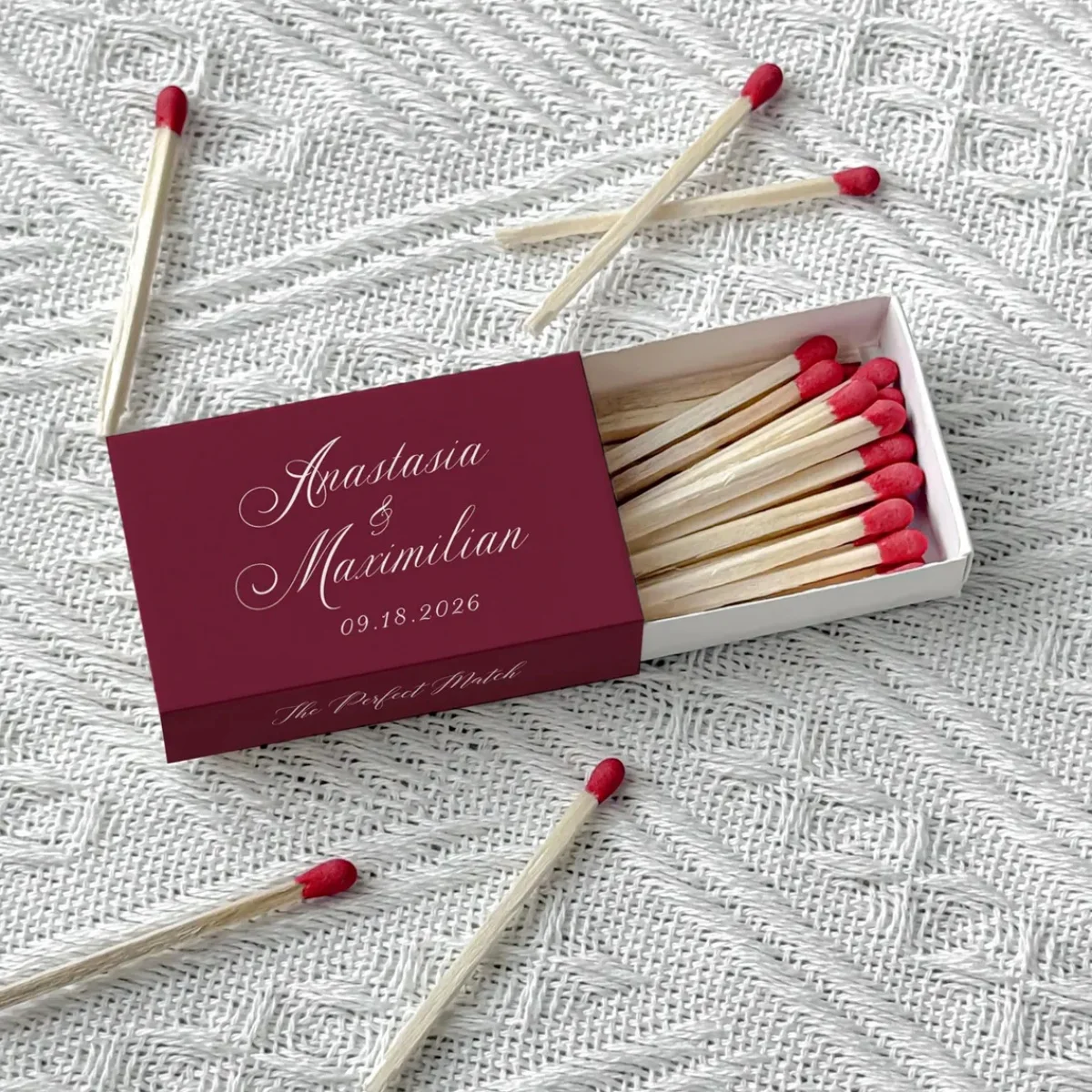 Персонализированные свадебные спички с именами и датой, начальная задняя часть с монограммой, сувениры на заказ для гостей, элегантная свадьба
Персонализированные свадебные спички с именами и датой, начальная задняя часть с монограммой, сувениры на заказ для гостей, элегантная свадьба