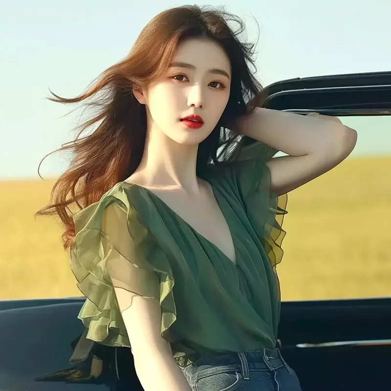 Summer Unique Top Fashionable Design Green Lotus Leaf Sleeve Chiffon Sleeveless Shirt 
Summer Unique Top Fashionable Design Green Lotus Leaf Sleeve Chiffon Sleeveless Shirt