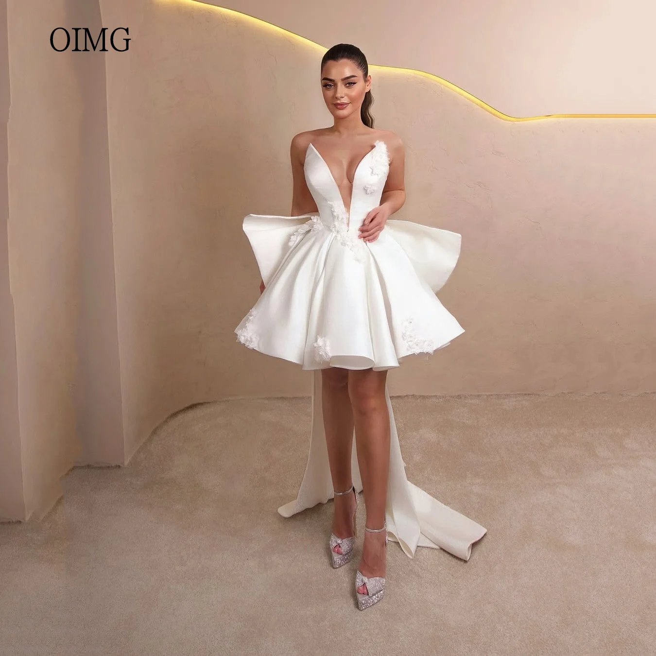OIMG Sexy Ivory V Neck A Line Wedding Dress Bow Tail Bride Dresses Short Floral Wedding Gowns vestidos de fiesta Customized
OIMG Sexy Ivory V Neck A Line Wedding Dress Bow Tail Bride Dresses Short Floral Wedding Gowns vestidos de fiesta Customized