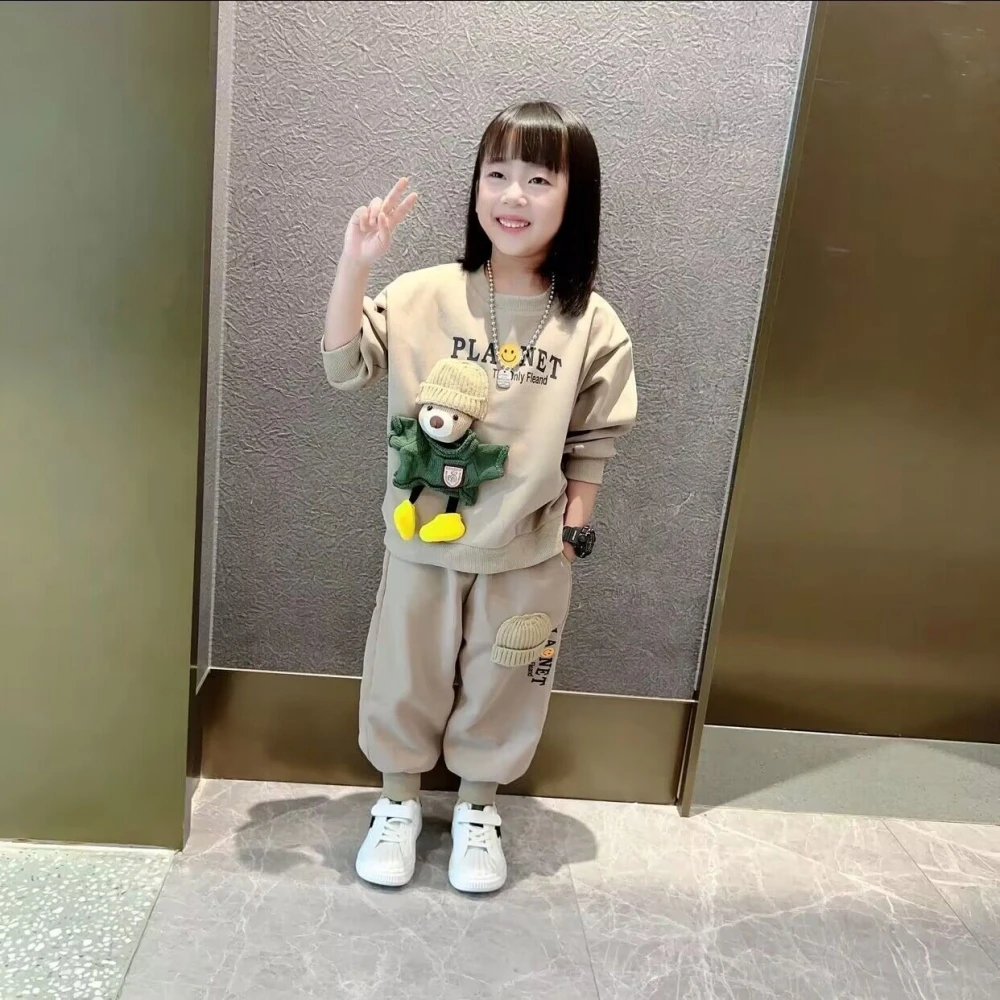 Two Pieces Set Girls Kids O-neck Three Dimensional Decoration Full Sleeves Hoodies +Ankle Length Pants Autumn Winter Plus Velvet
Two Pieces Set Girls Kids O-neck Three Dimensional Decoration Full Sleeves Hoodies +Ankle Length Pants Autumn Winter Plus Velvet