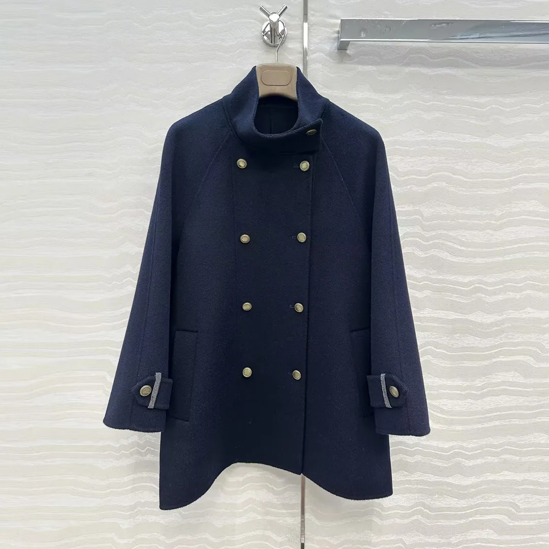 Новинка 2023 года, зимнее кашемировое шерстяное пальто, женское водолазка, двубортное свободное трапециевидное пальто с длинным рукавом, элегантное модное пальто
Новинка 2023 года, зимнее кашемировое шерстяное пальто, женское водолазка, двубортное свободное трапециевидное пальто с длинным рукавом, элегантное модное пальто