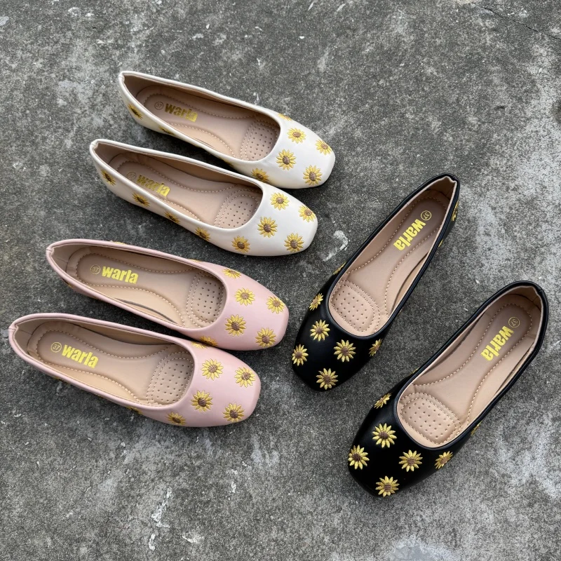 2025 New Women's Flat Embroidered oes Chinese Sle Ancient Faion Hanfu oes Flat Heel Bean Bean oes Faionable Casua...
2025 New Women's Flat Embroidered oes Chinese Sle Ancient Faion Hanfu oes Flat Heel Bean Bean oes Faionable Casua...