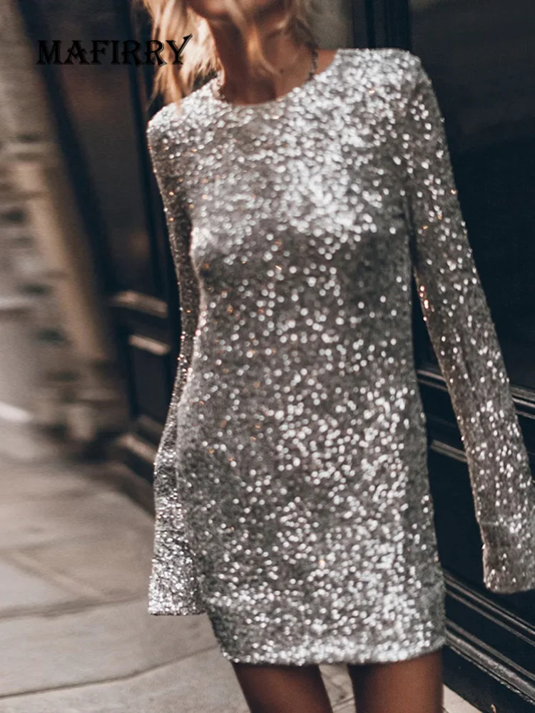 Round Neck Long Sleeve Sequins Dresses Casual Women Streetwear Mini Solid Dress Autumn Winter Party Club Backless Dress Vestido
Round Neck Long Sleeve Sequins Dresses Casual Women Streetwear Mini Solid Dress Autumn Winter Party Club Backless Dress Vestido
