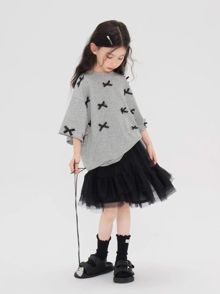 Детская летняя футболка для девочек, 100% хлопок, с коротким рукавом, круглым вырезом и бантом, милая повседневная блузка-топ для малышей
Детская летняя футболка для девочек, 100% хлопок, с коротким рукавом, круглым вырезом и бантом, милая повседневная блузка-топ для малышей 