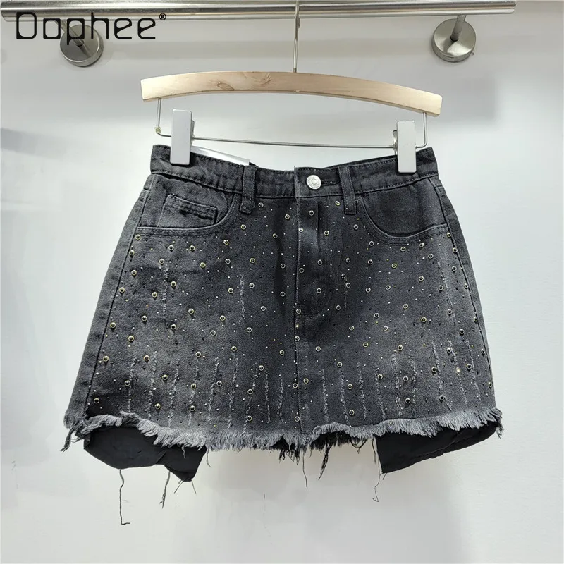 Fashionable Frayed Hem Hot Drilling Ultra Short Hip Skirt for Women 2024 Spring and Summer New Korean Style Black Denim Skirts
Fashionable Frayed Hem Hot Drilling Ultra Short Hip Skirt for Women 2024 Spring and Summer New Korean Style Black Denim Skirts