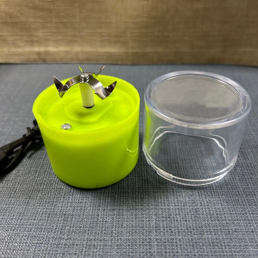 Portable Tobacco Grinder USB-Charging Plastic dry herb Crusher Tobacco Shredder Electric Grinding Machine Smoking accessories
Portable Tobacco Grinder USB-Charging Plastic dry herb Crusher Tobacco Shredder Electric Grinding Machine Smoking accessories