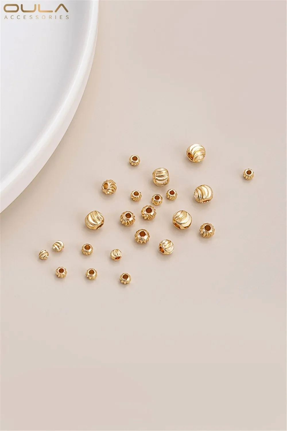 14K Gold Bead Cut Flower Bead Curved Knife Pattern Round Bead DIY Handmade String Jewelry Bracelet Necklace Accessories Material
14K Gold Bead Cut Flower Bead Curved Knife Pattern Round Bead DIY Handmade String Jewelry Bracelet Necklace Accessories Material