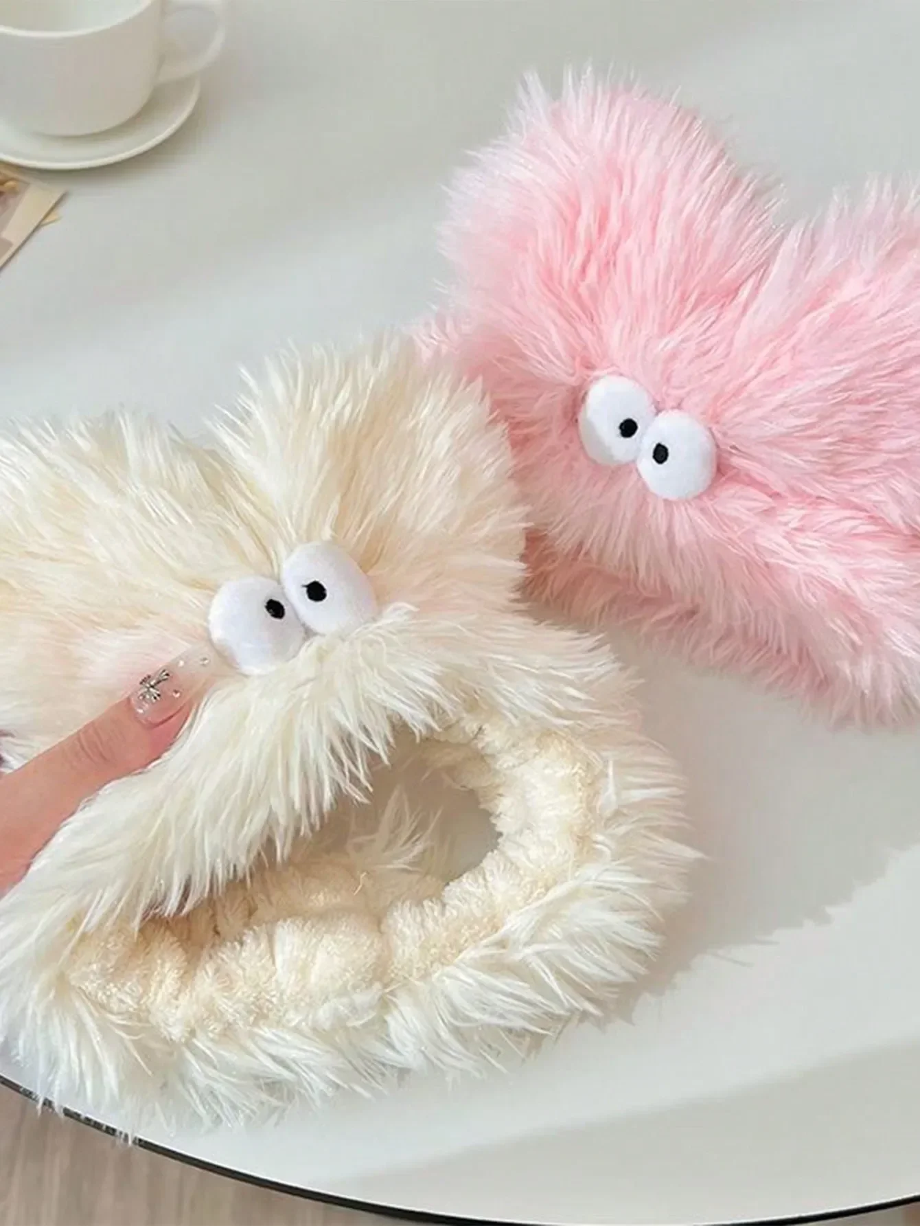 1pc Multicolor Women Funny Cute Small Eyes Wash Face Hair Band Adorable Plush Doll Long Fur Circle Girl Rabbit Ear Headband Turb
1pc Multicolor Women Funny Cute Small Eyes Wash Face Hair Band Adorable Plush Doll Long Fur Circle Girl Rabbit Ear Headband Turb