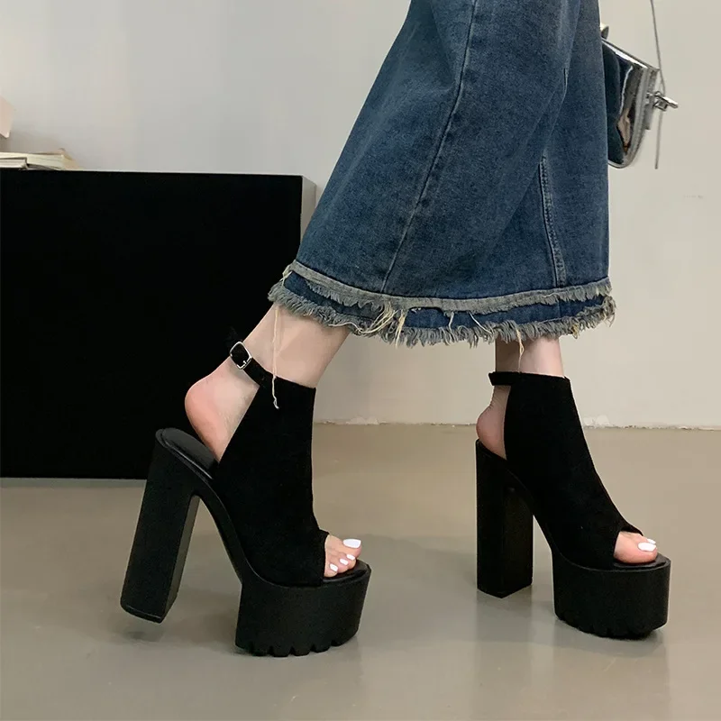High Heel Sandal for Women 2025 Summer Velvet Shoes Suit Female Beige Open Toe Espadrilles Platform Large Size High-heeled Comfo
High Heel Sandal for Women 2025 Summer Velvet Shoes Suit Female Beige Open Toe Espadrilles Platform Large Size High-heeled Comfo