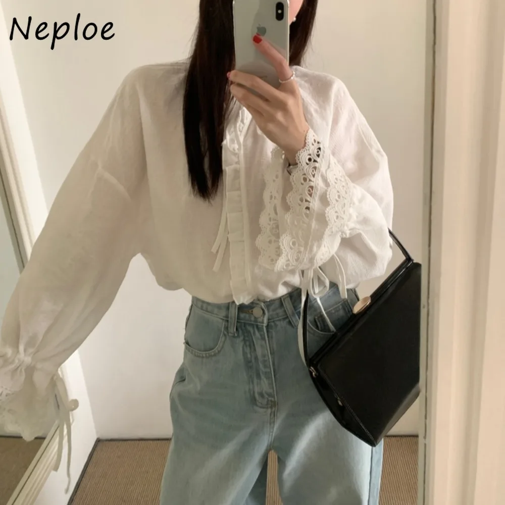 Neploe Korea Chic Lazy Loose Crochet Ropa Mujer V Neck Lace Up Patchwork Flare Sleeve Shirt Women Office Lady Fresh Casual Blusa
Neploe Korea Chic Lazy Loose Crochet Ropa Mujer V Neck Lace Up Patchwork Flare Sleeve Shirt Women Office Lady Fresh Casual Blusa