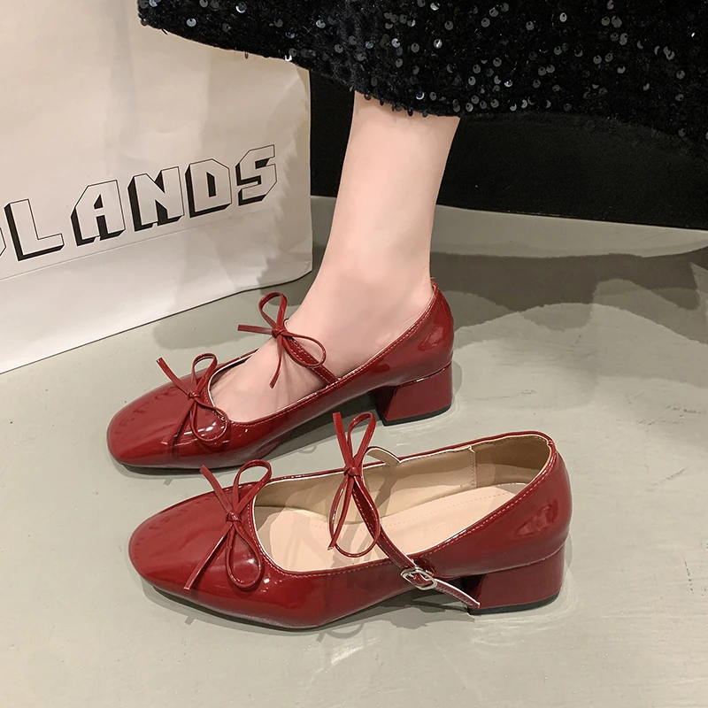 Spring Autumn New Women Mary Jane Shoes Fashion Butterfly-knot Shoes Casual Low Heel Dress Street Style Shoes Zapatos Mujer
Spring Autumn New Women Mary Jane Shoes Fashion Butterfly-knot Shoes Casual Low Heel Dress Street Style Shoes Zapatos Mujer