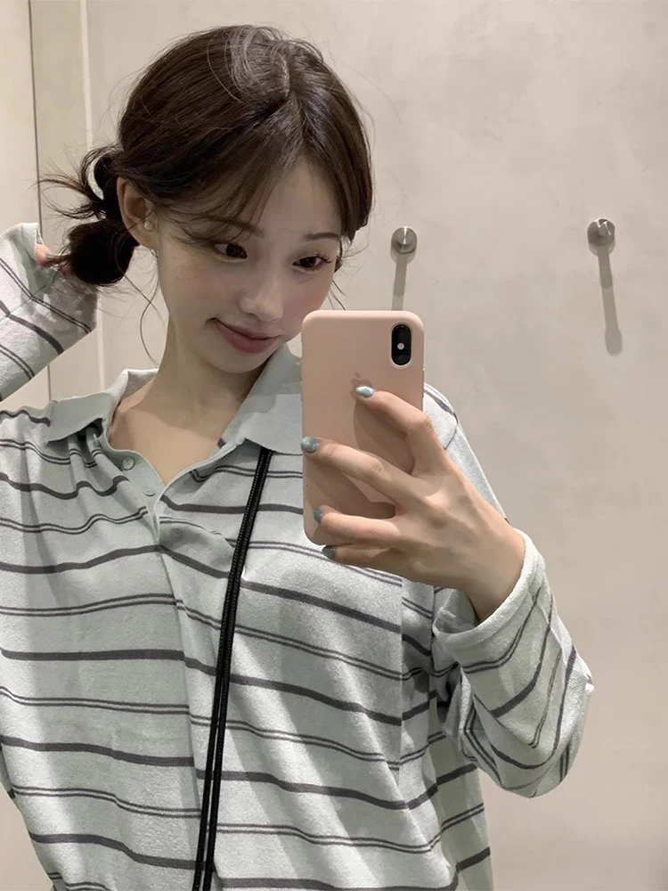 Loose Long Sve Ne Knitwear Women's Early Autumn New Sle Striped Casual Versatile Top Comfortable Korean Sle
Loose Long Sve Ne Knitwear Women's Early Autumn New Sle Striped Casual Versatile Top Comfortable Korean Sle