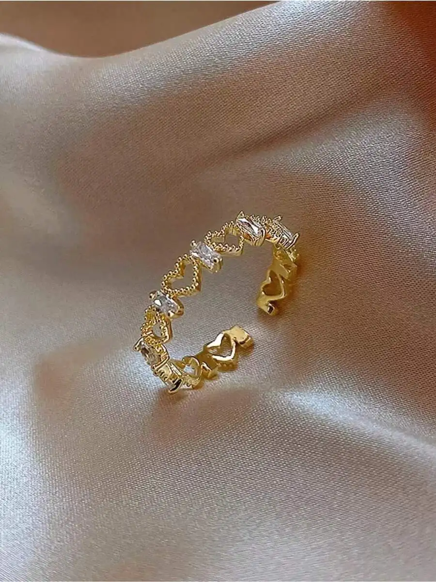 Fashion Hollow Heart Open Ring With Crystal Inlay For Daily Wear Valentine Gift
Fashion Hollow Heart Open Ring With Crystal Inlay For Daily Wear Valentine Gift