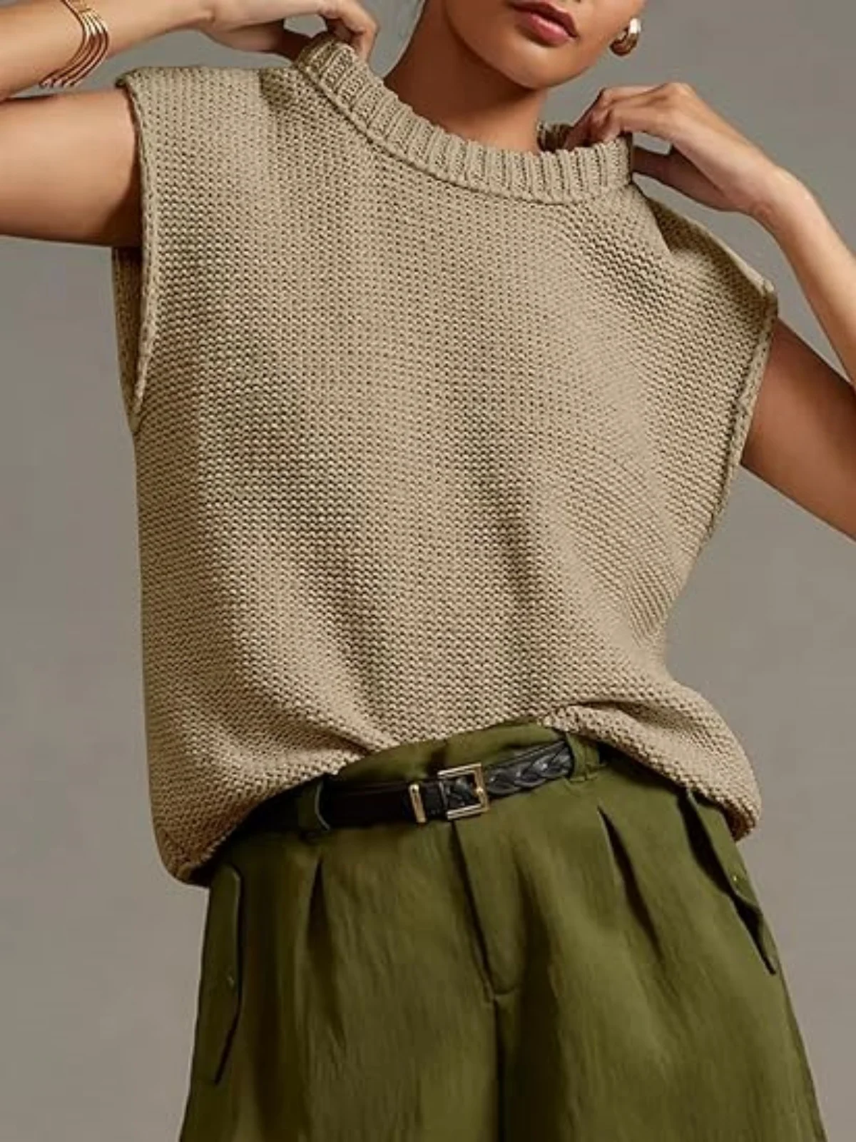 Sleeveless Crew Neck Sweaters Women Solid Ribbed Knitted Tank Tops Fashion Pullover Sweater Vest Office Lady Elegant Outerwears
Sleeveless Crew Neck Sweaters Women Solid Ribbed Knitted Tank Tops Fashion Pullover Sweater Vest Office Lady Elegant Outerwears