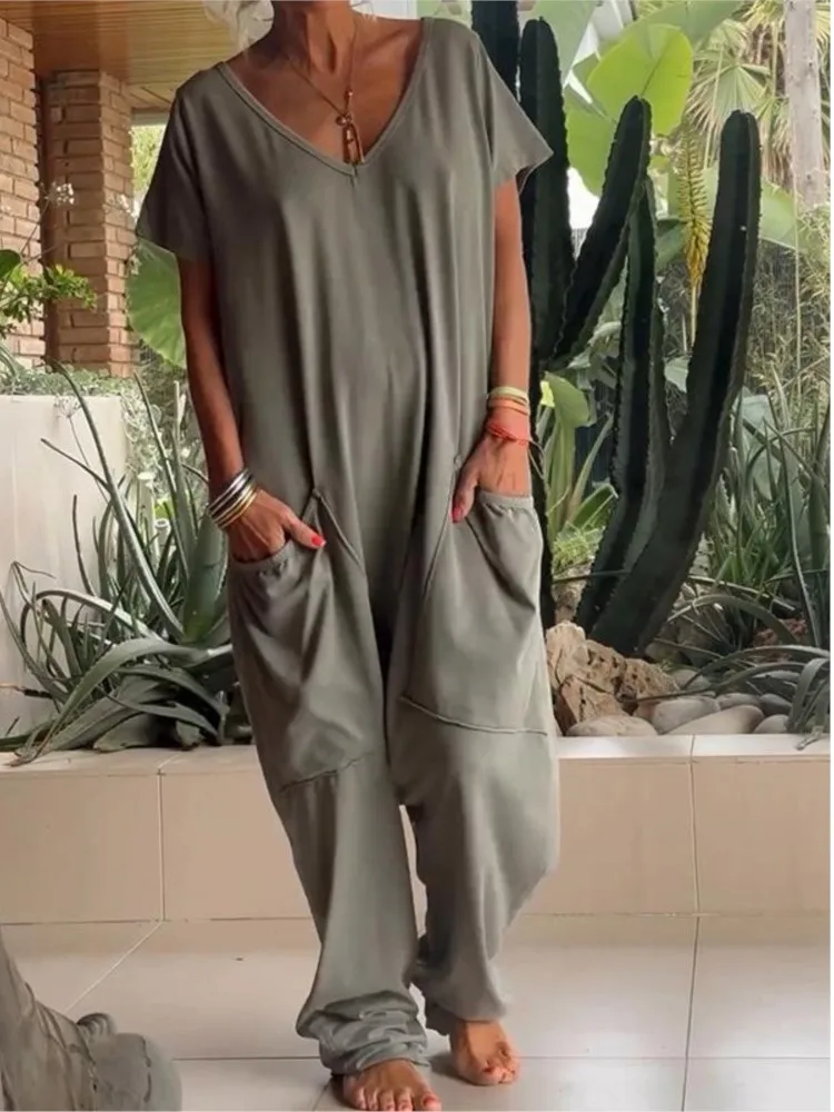 Streetwear Fashion Women Summer New Loose Jumpsuits Solid Color Casual Short Sleeves V Neck Pockets Long Pants Lady Daily Romper
Streetwear Fashion Women Summer New Loose Jumpsuits Solid Color Casual Short Sleeves V Neck Pockets Long Pants Lady Daily Romper