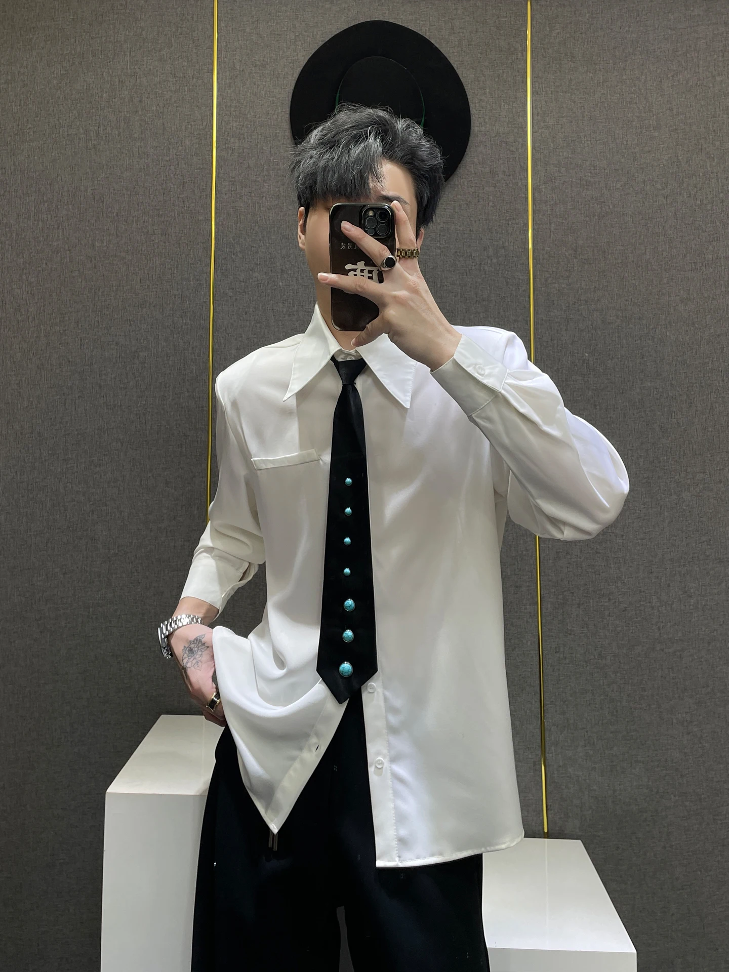 een Turquoise Tie Long Sve Men's irt White Faionable Korean Sle Loose Fit Polyester Ice Sensation Spring 2026
een Turquoise Tie Long Sve Men's irt White Faionable Korean Sle Loose Fit Polyester Ice Sensation Spring 2026