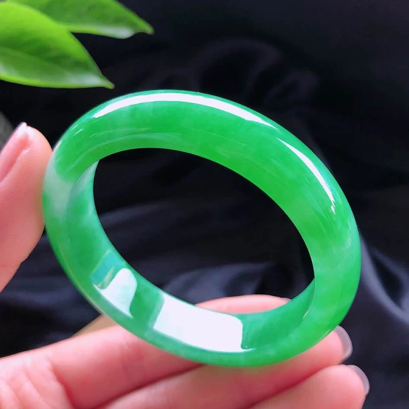 Full , Burmese with floral patterns, bright green wide jadeite bracelet for women
Full , Burmese with floral patterns, bright green wide jadeite bracelet for women