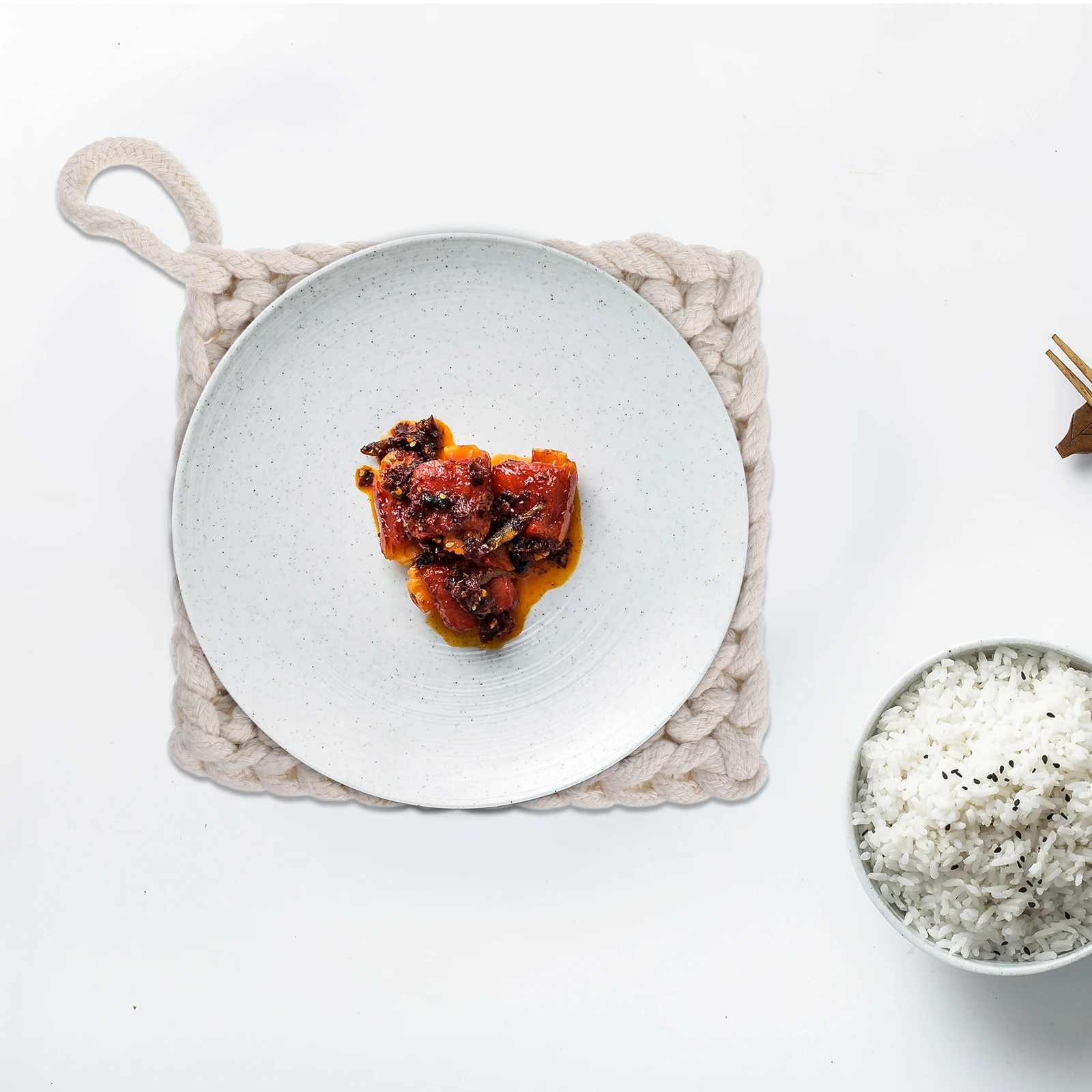 1Pcs Woven Cotton Mat Heat Insulation Pot Holder Thick Woven Cup Cushion Square Bowl Pad Kitchen Tabletop Protector
1Pcs Woven Cotton Mat Heat Insulation Pot Holder Thick Woven Cup Cushion Square Bowl Pad Kitchen Tabletop Protector