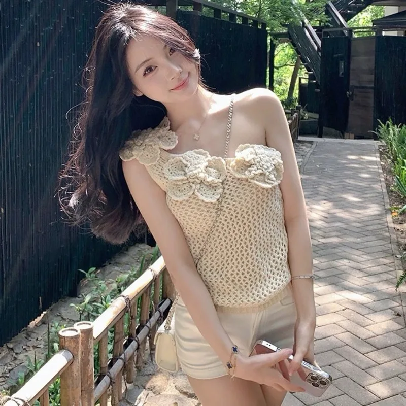 2025 Summer New French Style Slant Shoulder hollow out shirt Y2K Sweater Women T-shirt Korean Fashion Casual Knitwear Tops
2025 Summer New French Style Slant Shoulder hollow out shirt Y2K Sweater Women T-shirt Korean Fashion Casual Knitwear Tops
