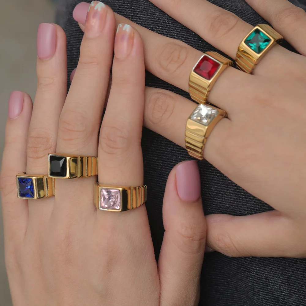 Classic Luxury Jewelry 4 Styles Gold Color Cubic Square Crystal Zirconium Male Alloy Ring for Men Party Accessories
Classic Luxury Jewelry 4 Styles Gold Color Cubic Square Crystal Zirconium Male Alloy Ring for Men Party Accessories