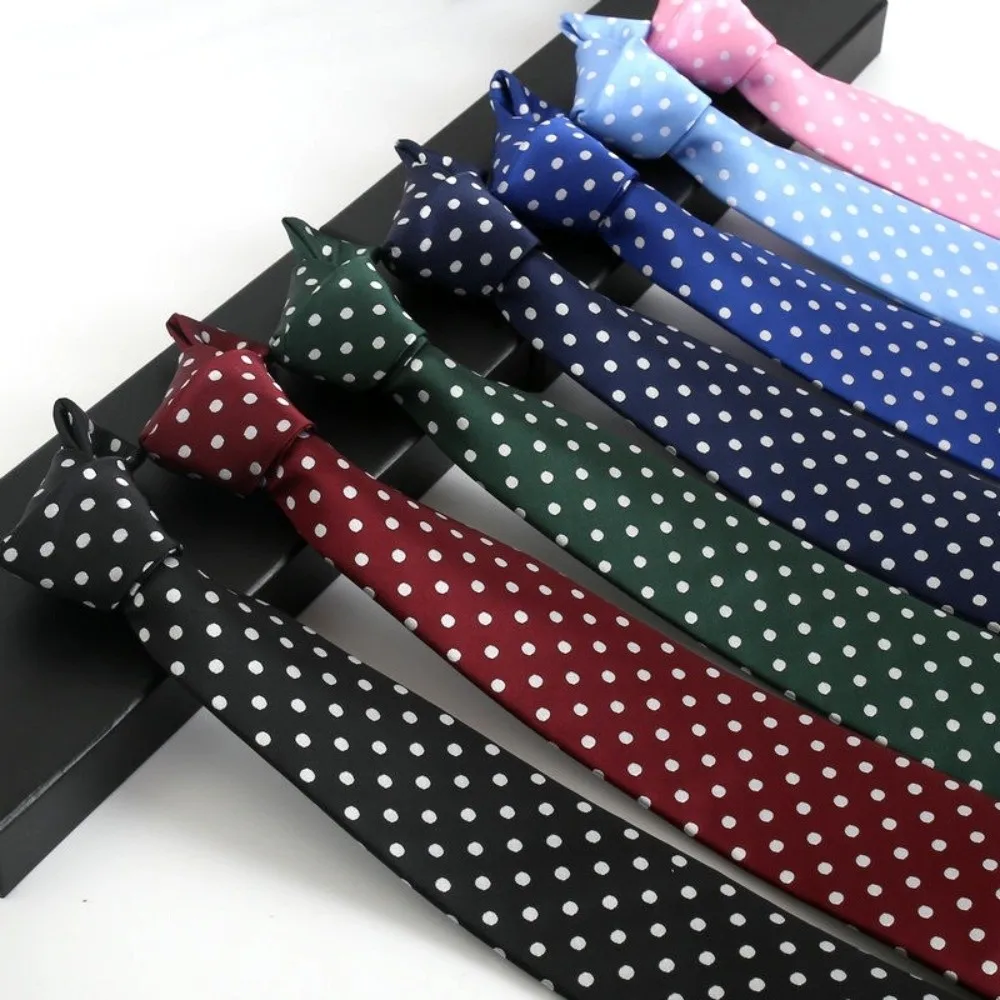 Groom 8CM Width Polka Dot Formal Necktie Modern Polyester Material Men Tie Elegant Classic Business Necktie Wedding Gift
Groom 8CM Width Polka Dot Formal Necktie Modern Polyester Material Men Tie Elegant Classic Business Necktie Wedding Gift