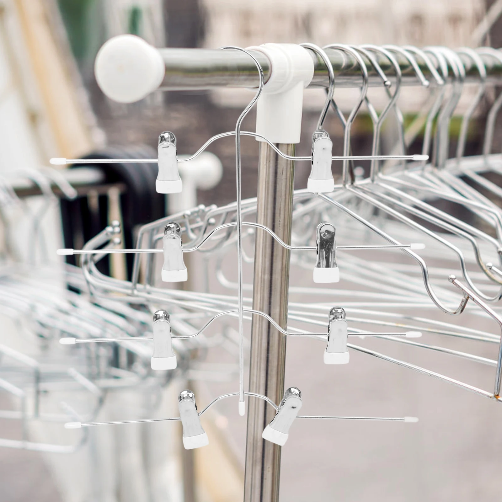 4PCS Pants Rack Clothes Hanger With Clips Skirt Hangers Closet Organizers Storage Multi-function Coat Hanger High Manganese
4PCS Pants Rack Clothes Hanger With Clips Skirt Hangers Closet Organizers Storage Multi-function Coat Hanger High Manganese