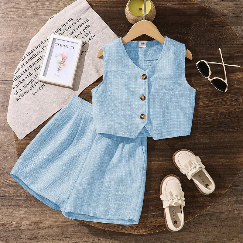 Girls Set 2026 Spring Summer New Elegant V-neck Button Decoration Vest Shorts Two-piece Set Casual Fashion Daily Wear
Girls Set 2026 Spring Summer New Elegant V-neck Button Decoration Vest Shorts Two-piece Set Casual Fashion Daily Wear