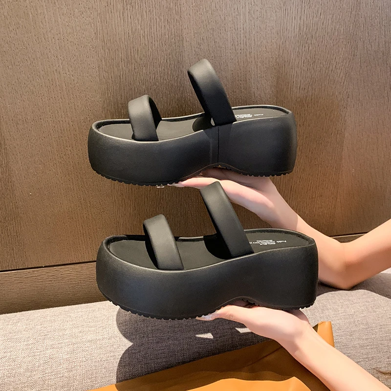 Chunky Slippers for Women Summer Slippers Wear Fashion 2025 New Increase Sandals Casual Muffin Flip-flops Beach Shoes for Women
Chunky Slippers for Women Summer Slippers Wear Fashion 2025 New Increase Sandals Casual Muffin Flip-flops Beach Shoes for Women