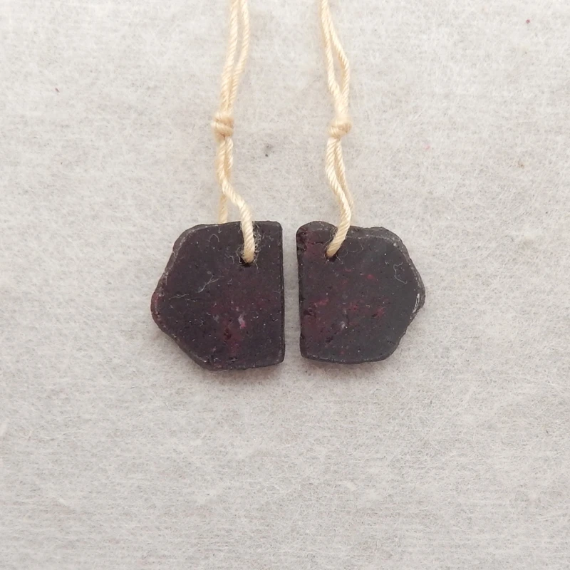Natural Stone Garnet Water Drop Earring Beads 13x12x3mm 2.6g Beads for Jewelry Making Women's Accessory
Natural Stone Garnet Water Drop Earring Beads 13x12x3mm 2.6g Beads for Jewelry Making Women's Accessory