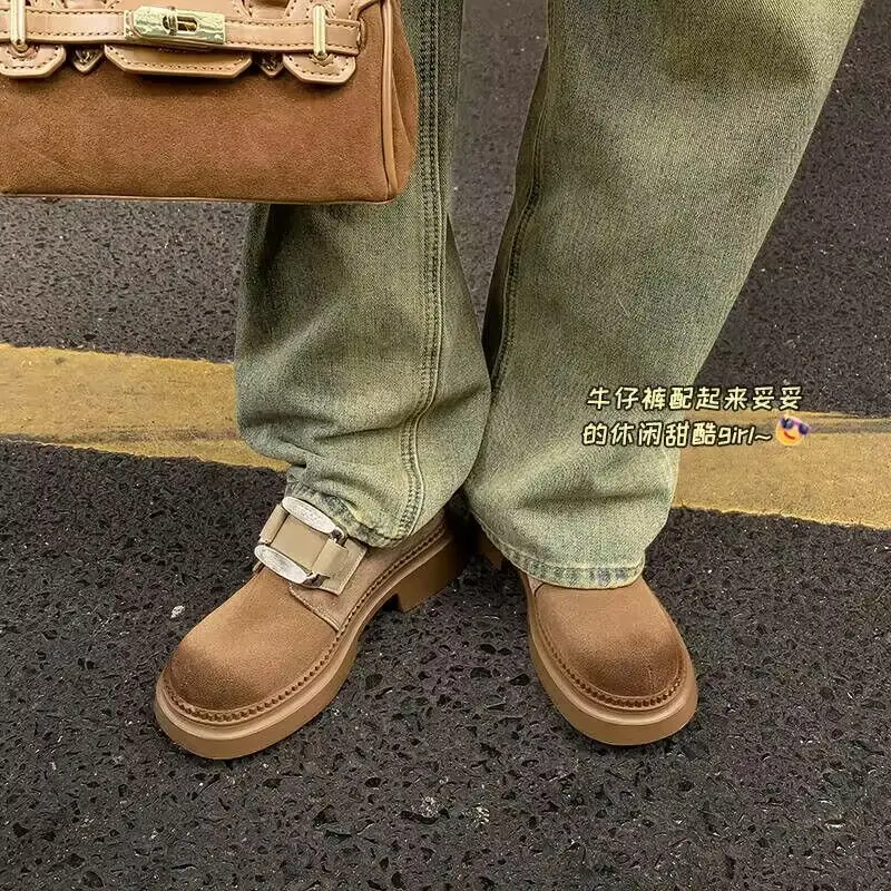 Retro College Style Small Leather Shoes for Women's Spring Versatile Thick Soled Round Toe Loafers
Retro College Style Small Leather Shoes for Women's Spring Versatile Thick Soled Round Toe Loafers