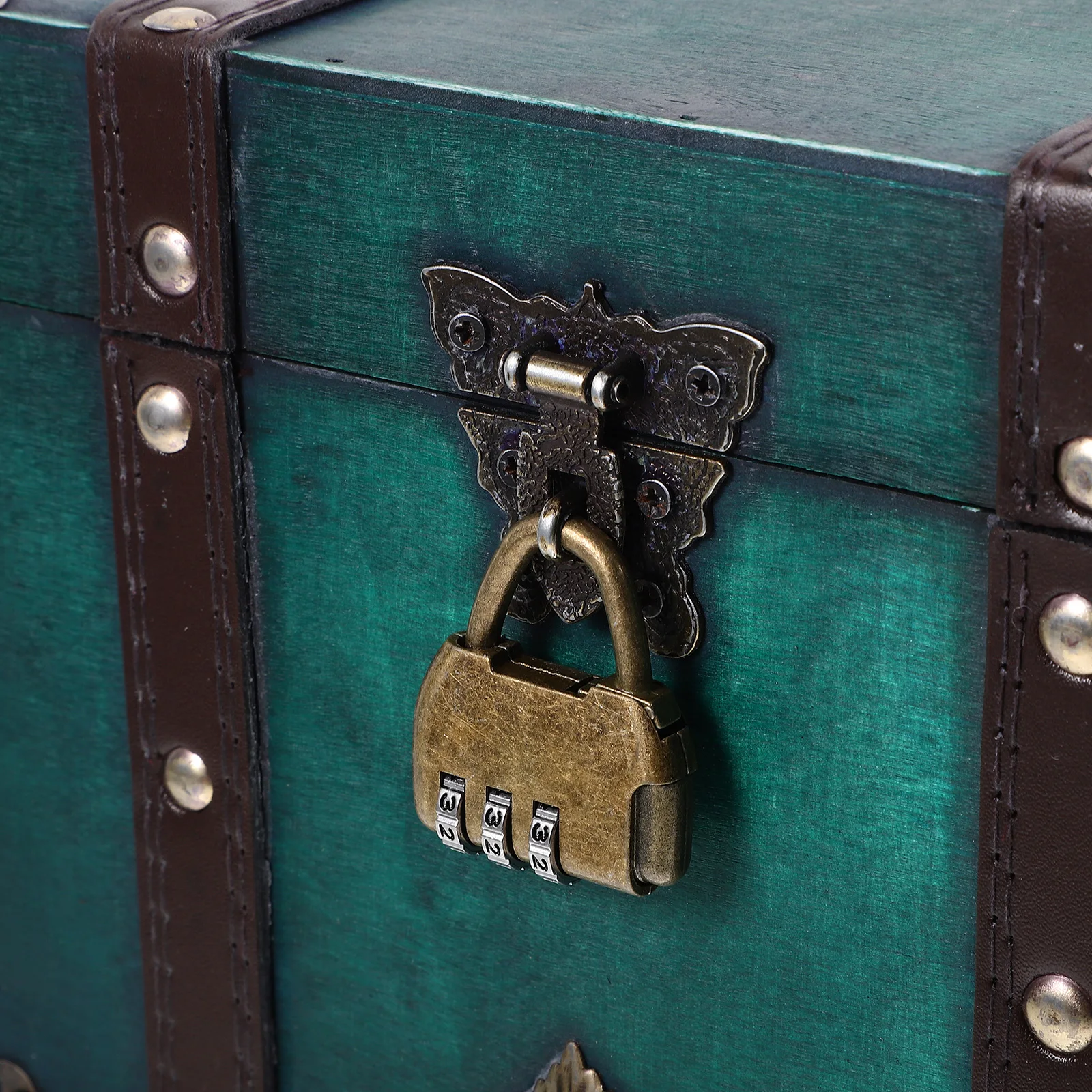 Vintage Jewelry Box 6266B-04GK10 Grand Size Green Password Lock Storage Container Wooden Treasure Chest Retro Sundries Organizer
Vintage Jewelry Box 6266B-04GK10 Grand Size Green Password Lock Storage Container Wooden Treasure Chest Retro Sundries Organizer