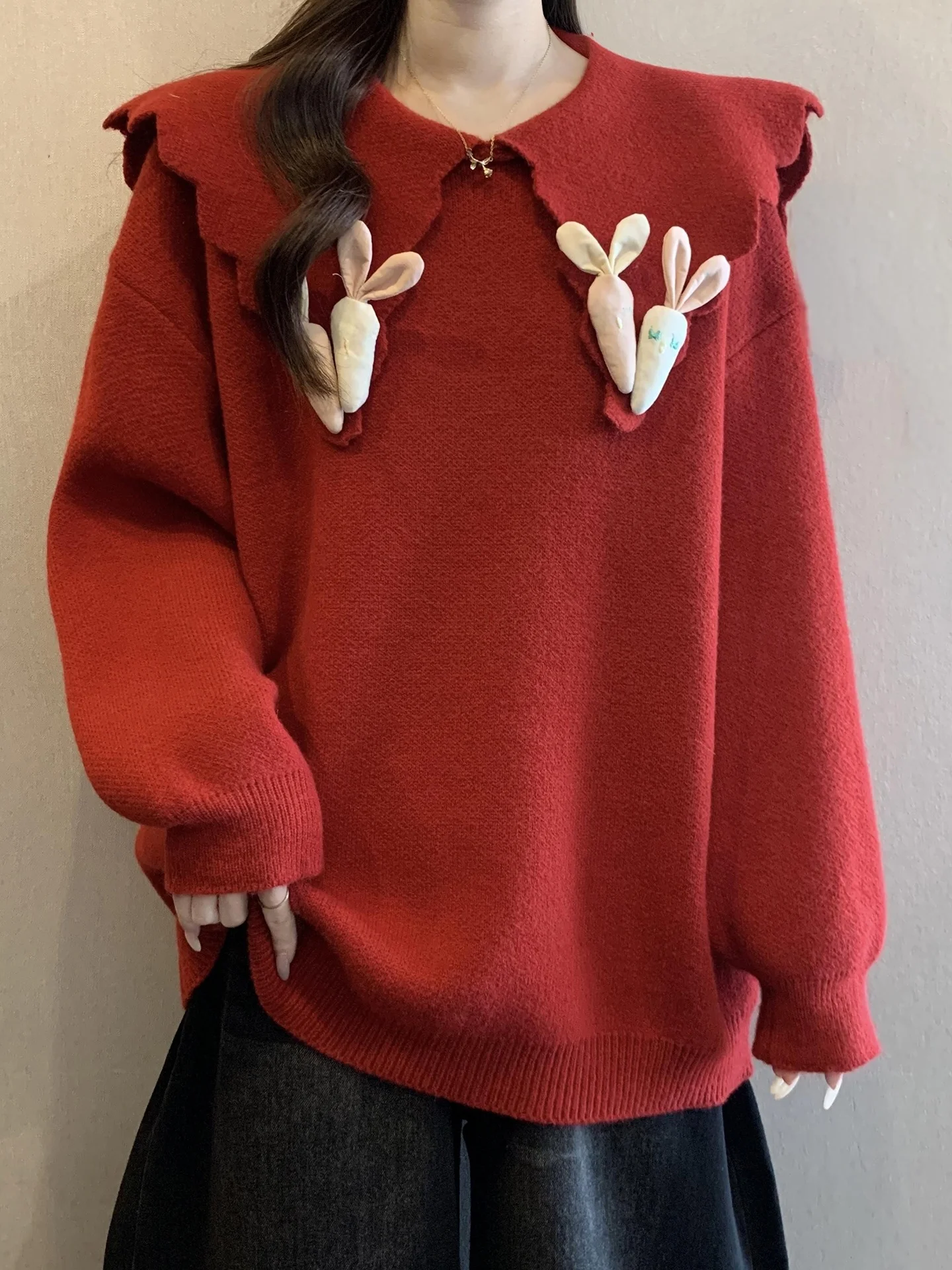 Красный вязаный свитер с воротником-стойкой для женщин, свободный крой, осенне-зимний, модный, для повседневной носки, теплый, уютный топ для полных женщин
Красный вязаный свитер с воротником-стойкой для женщин, свободный крой, осенне-зимний, модный, для повседневной носки, теплый, уютный топ для полных женщин