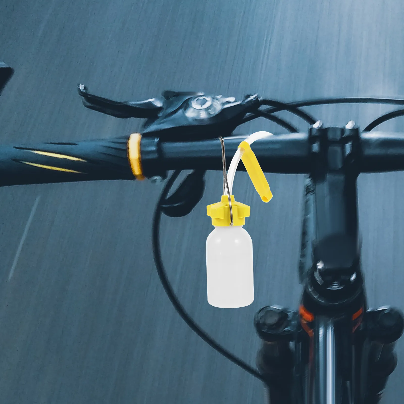 1Set High Quality Brake Filling Tool for Mountain Road Bike Hydraulic Disc Brake Repair Kit All-in-One Bleed Tool with Waste Oil
1Set High Quality Brake Filling Tool for Mountain Road Bike Hydraulic Disc Brake Repair Kit All-in-One Bleed Tool with Waste Oil