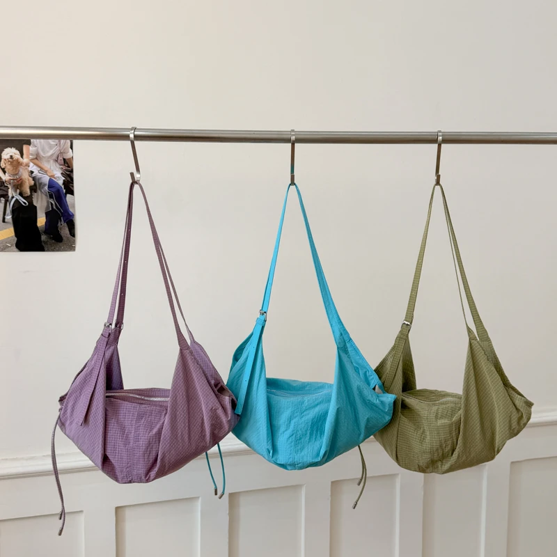 Summer Lightweight Nylon Hobo Shoulder Bags Large Capacity Casual Versatile Handbags with Drawstring Detail Soft Crossbody Purse
Summer Lightweight Nylon Hobo Shoulder Bags Large Capacity Casual Versatile Handbags with Drawstring Detail Soft Crossbody Purse