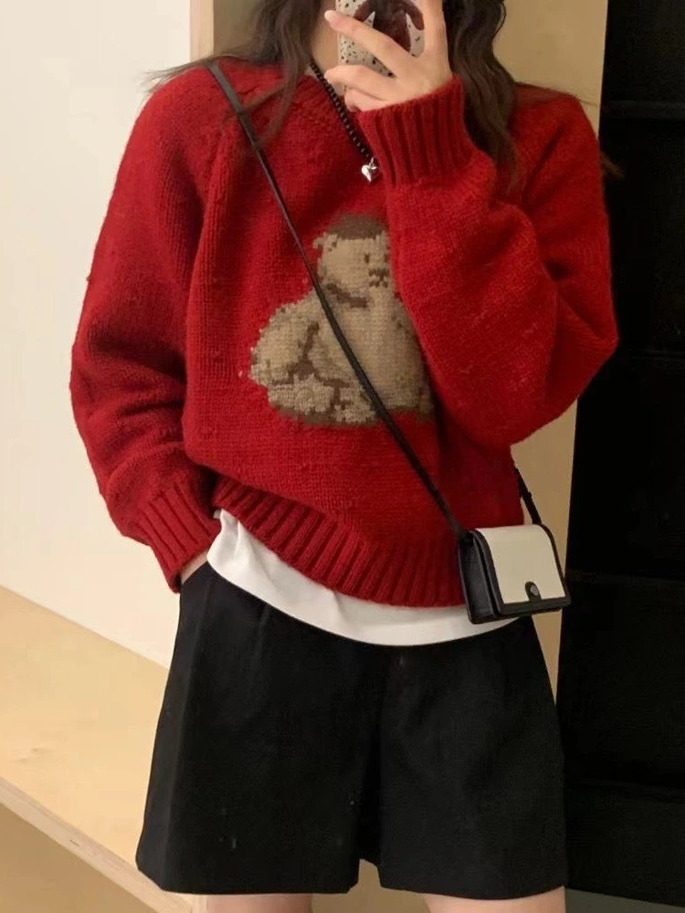 Женский зимний свитер с красным медведем, свободный свободный топ с рисунком медведя, осенне-зимний сезон, модный круглый трикотаж Ne Long Sve... 
Женский зимний свитер с красным медведем, свободный свободный топ с рисунком медведя, осенне-зимний сезон, модный круглый трикотаж Ne Long Sve...