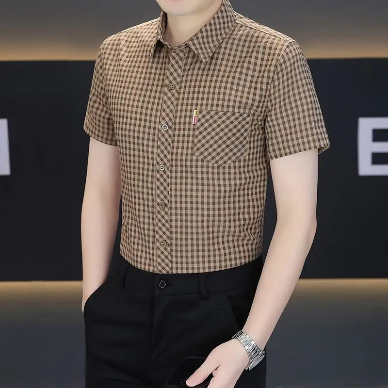 Mens Lapel Collar Small Plaid Print Chest Pocket Slim Fit Short Sleeve Button Shirt
Mens Lapel Collar Small Plaid Print Chest Pocket Slim Fit Short Sleeve Button Shirt