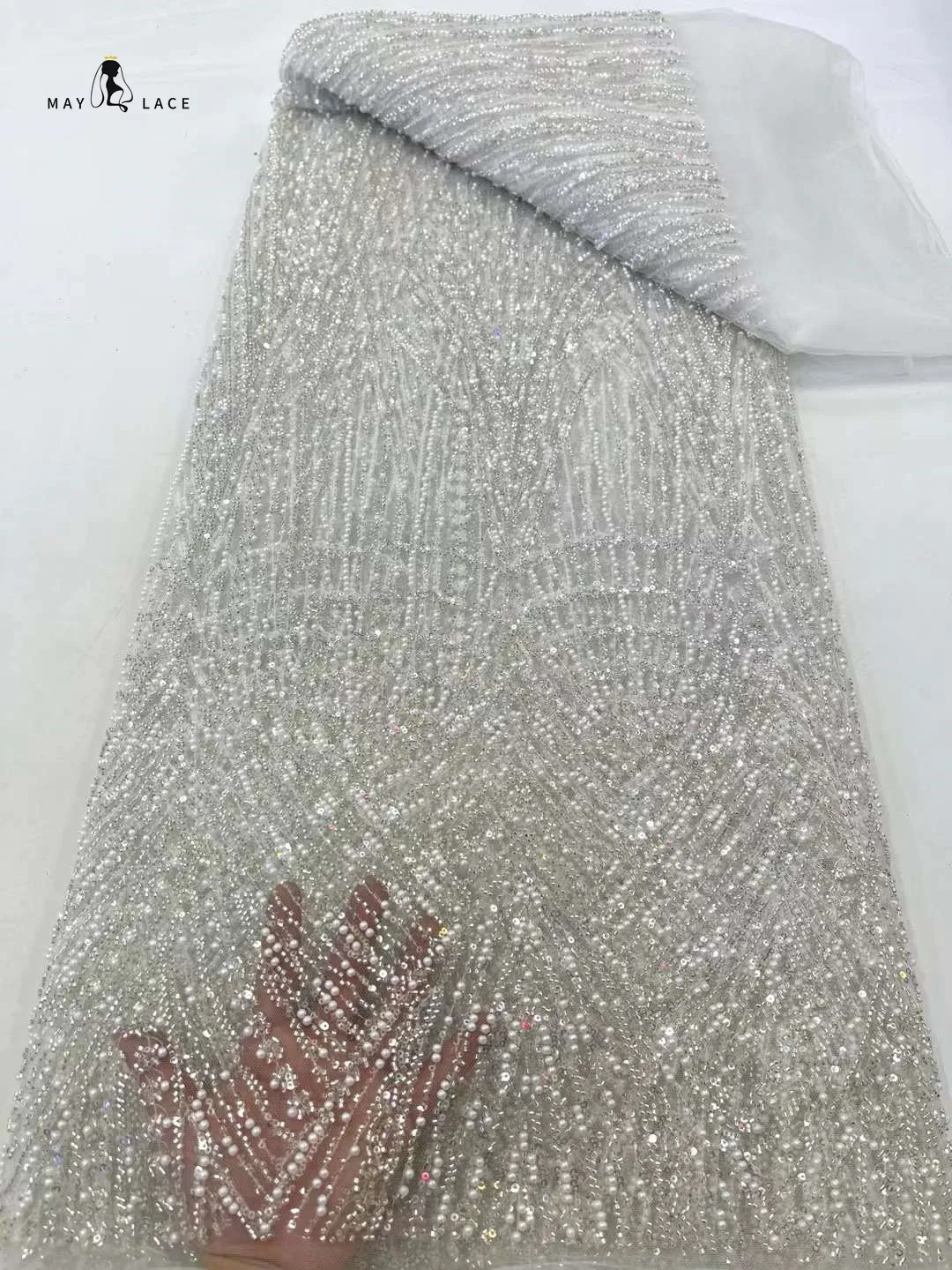 White Heavy Sequins Beads Lace Fabric Luxury Wedding Bridal Groom African Nigerian Lace Fabric High Quality French Mesh Laces
White Heavy Sequins Beads Lace Fabric Luxury Wedding Bridal Groom African Nigerian Lace Fabric High Quality French Mesh Laces