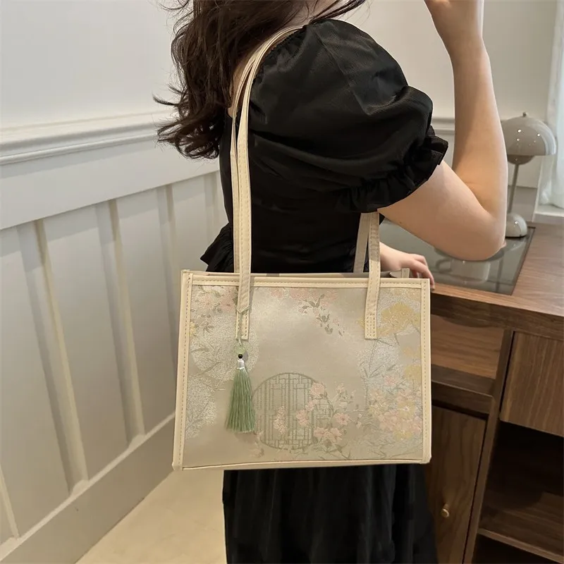 Women's Hand Bags Shoulder Bag Wallet Portable Tote Handbags Fashion Bag Casual Figure Embroidery Ethnic Style Retro
Women's Hand Bags Shoulder Bag Wallet Portable Tote Handbags Fashion Bag Casual Figure Embroidery Ethnic Style Retro