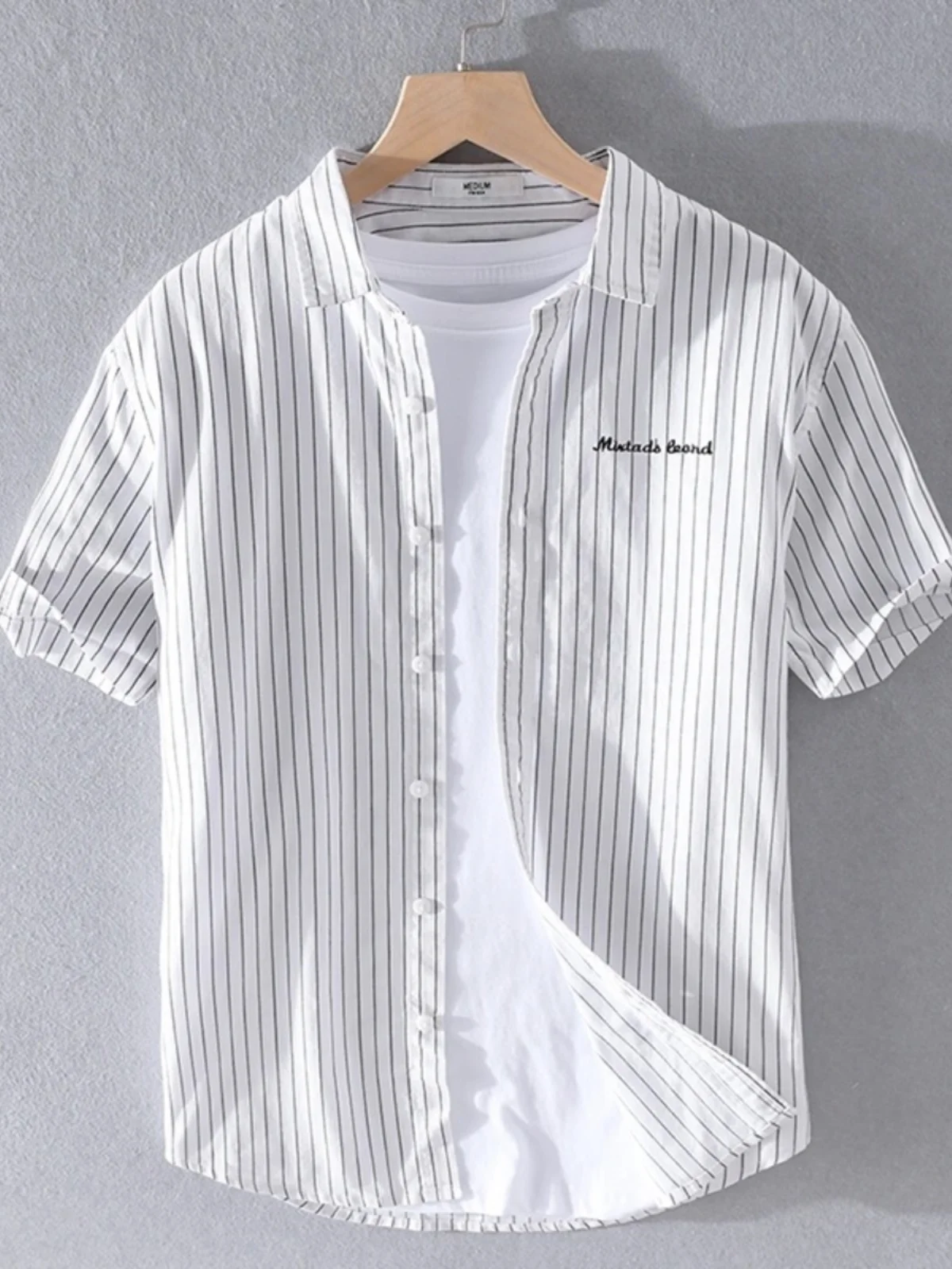Summer Casual Men's Short Sleeve Shirt Pure Linen Ice Silk Breathable Cotton Linen Ice Sensation Retro Style Striped Pattern
Summer Casual Men's Short Sleeve Shirt Pure Linen Ice Silk Breathable Cotton Linen Ice Sensation Retro Style Striped Pattern