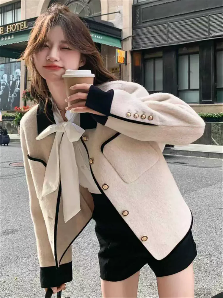 New Fall Fashion Turn Down Collar Beige Short Coat Women Long Sleeve Color Contrast Jacket Single Breast Cardigan Chic Outwear
New Fall Fashion Turn Down Collar Beige Short Coat Women Long Sleeve Color Contrast Jacket Single Breast Cardigan Chic Outwear