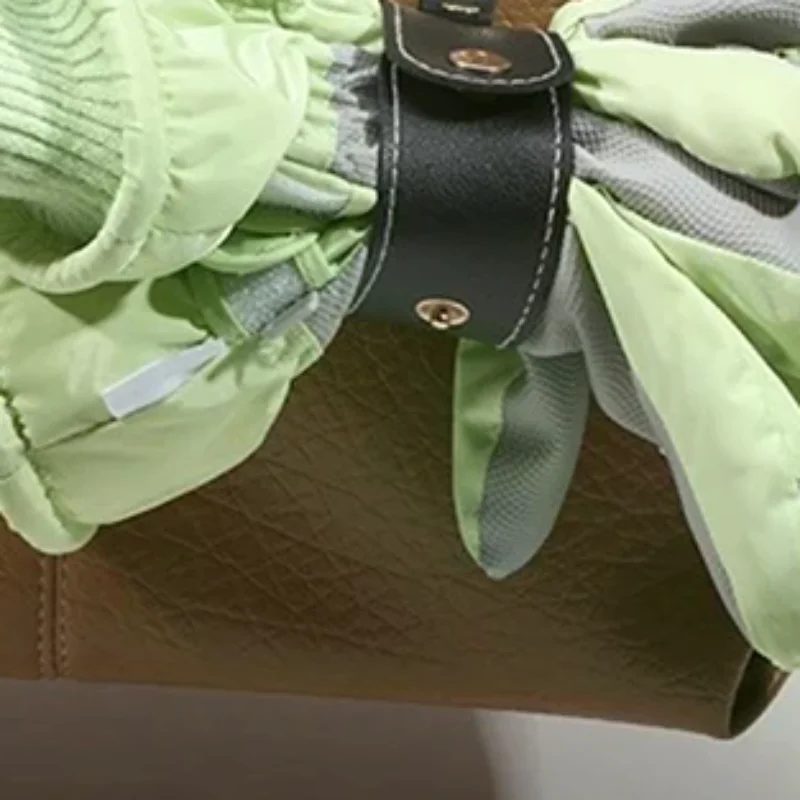 Cool Mono-tone PU Leather Glove Scarf Holder Strap, Functional Outdoor Travel Hat Clip, Portable Towel Storage Clip
Cool Mono-tone PU Leather Glove Scarf Holder Strap, Functional Outdoor Travel Hat Clip, Portable Towel Storage Clip