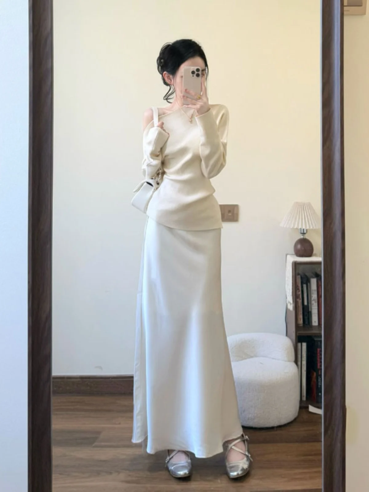 Korean Style Women's Knitted Sweater And Skirt Set Shoulder Bared Two-Piece Spring Fashion Comfortable Long Sleeve round Neck
Korean Style Women's Knitted Sweater And Skirt Set Shoulder Bared Two-Piece Spring Fashion Comfortable Long Sleeve round Neck