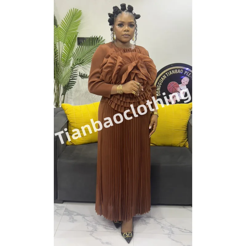 Fashion 2025 Summer New Women's Suit Applique Solid Colour Round Neck Long Sleeve Top Pleated Halter Skirt Miyake Two Piece Set
Fashion 2025 Summer New Women's Suit Applique Solid Colour Round Neck Long Sleeve Top Pleated Halter Skirt Miyake Two Piece Set