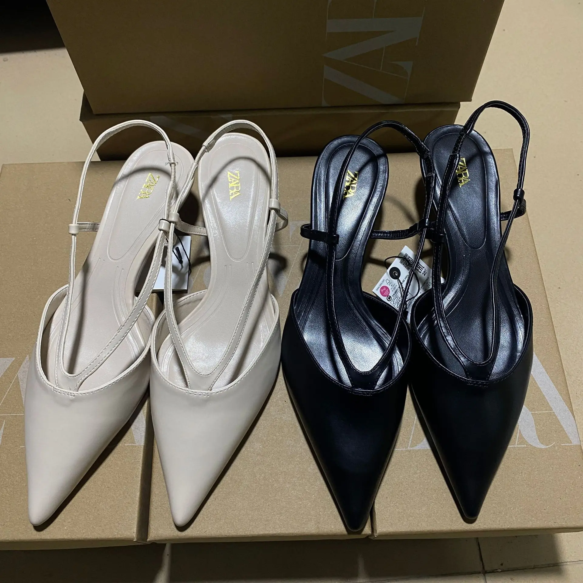 Новые женские сандалии Bloomsteps J2025: весенне-летние, для улицы, во французском стиле, вечерние, в стиле феи, с острым носком, туфли-лодочки
Новые женские сандалии Bloomsteps J2025: весенне-летние, для улицы, во французском стиле, вечерние, в стиле феи, с острым носком, туфли-лодочки