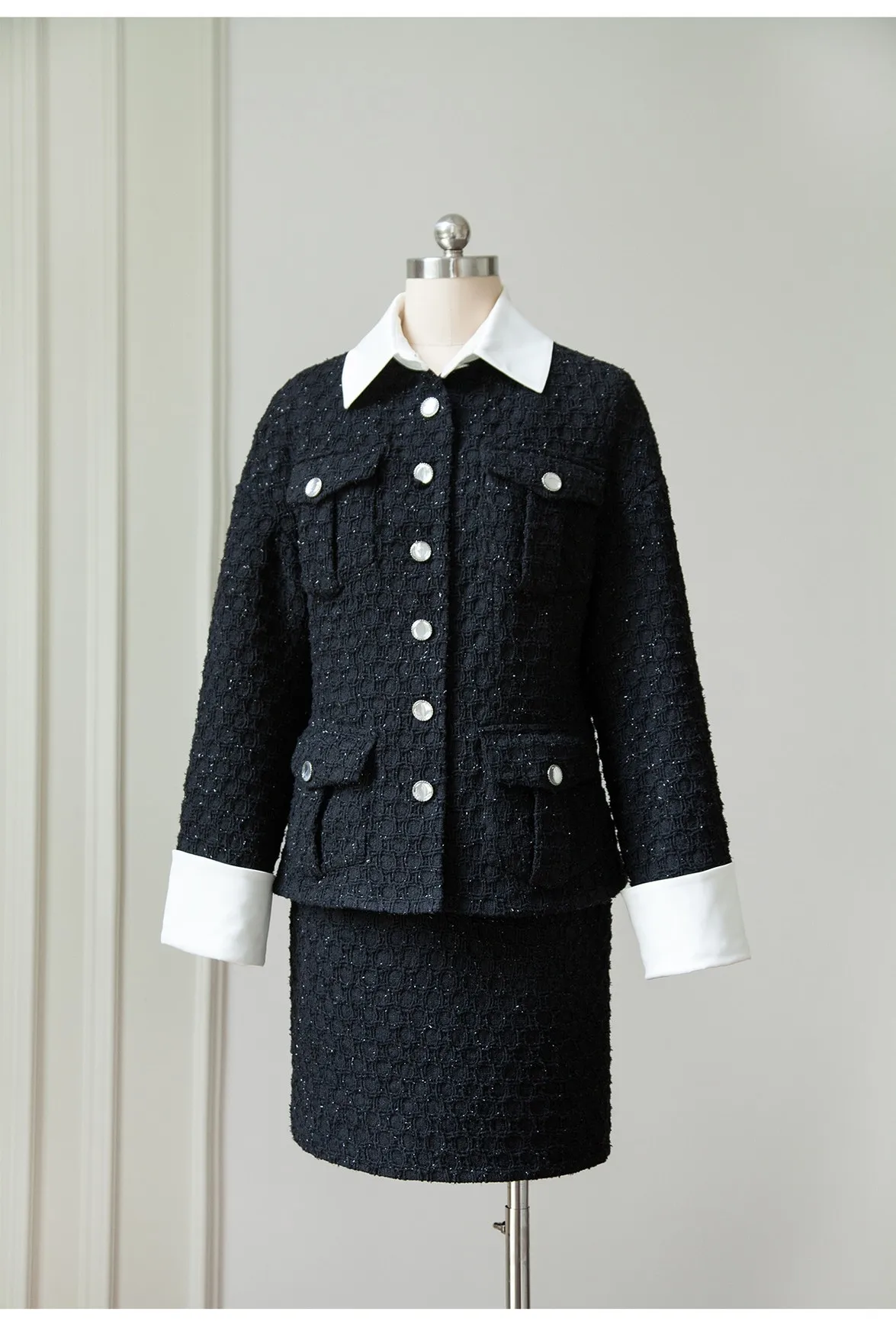 2023 Spring Autumn Brand New Designer Women's High Quality Black Tweed Coat B521
2023 Spring Autumn Brand New Designer Women's High Quality Black Tweed Coat B521