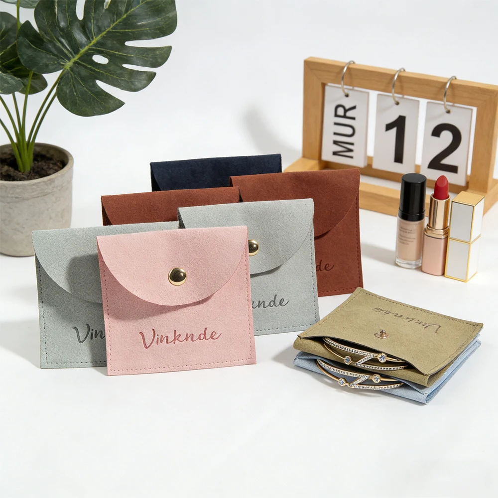 Оптовая партия (50 шт.) индивидуальных замшевых мешочков для ювелирных изделий: подарочные, для хранения браслетов, ожерелий, серег, колец, с застежкой-кнопкой, органайзер-мешок
Оптовая партия (50 шт.) индивидуальных замшевых мешочков для ювелирных изделий: подарочные, для хранения браслетов, ожерелий, серег, колец, с застежкой-кнопкой, органайзер-мешок