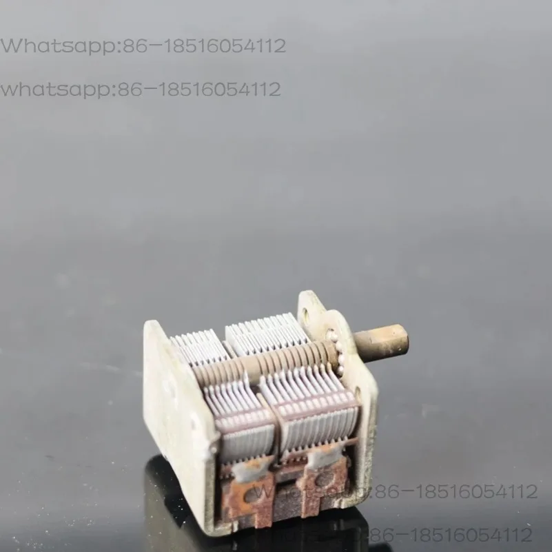 2*15PF-500PF or So Dual Variable Adjustable Capacitor Instrument Radio Tuning Assembly
2*15PF-500PF or So Dual Variable Adjustable Capacitor Instrument Radio Tuning Assembly