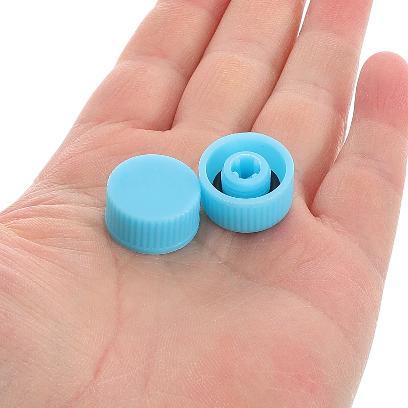 20pcs Car Port Caps Leakproof High Low Pressure Valve Stem Dust Cover HVAC Blue Valve Caps Conditioning Accessories
20pcs Car Port Caps Leakproof High Low Pressure Valve Stem Dust Cover HVAC Blue Valve Caps Conditioning Accessories