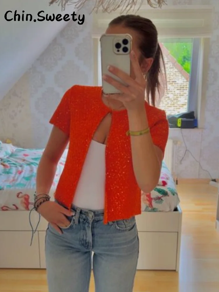 Sexy Sequined Knitted Cardigans Sling Vests Women O-neck Short Sleeve Button Tops Sleeveless Vest 2025 Summer Lady Y2k Outwear
Sexy Sequined Knitted Cardigans Sling Vests Women O-neck Short Sleeve Button Tops Sleeveless Vest 2025 Summer Lady Y2k Outwear