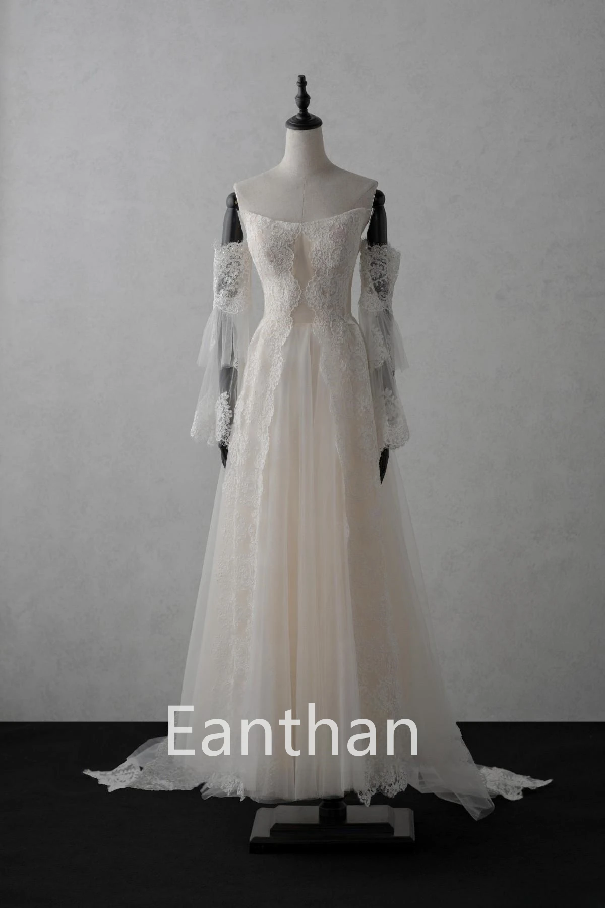 New A Line Wedding Dresses Vestidos Strapless Detachable Long Sleeve Lace Wedding Dresses Long Bride Gowns Vestidos De Novia
New A Line Wedding Dresses Vestidos Strapless Detachable Long Sleeve Lace Wedding Dresses Long Bride Gowns Vestidos De Novia